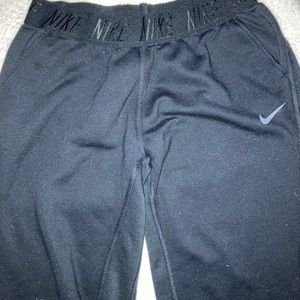Black Nike sweatpants joggers